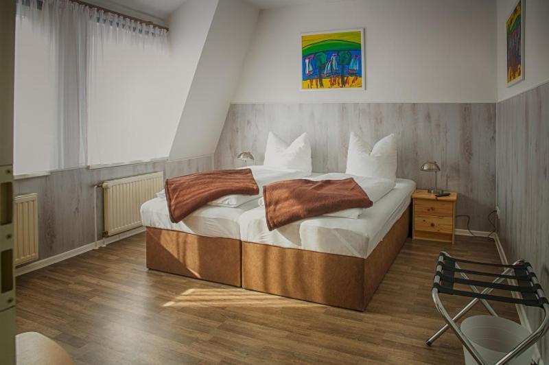 H&H Apartments Im Herzen Der Stadt In Der Lange Strasse Geraeumig Ruhig Mit Kueche Und Esstisch Greifswald Exterior foto