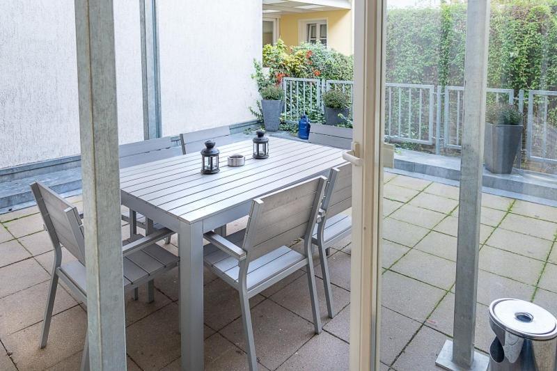 H&H Apartments Im Herzen Der Stadt In Der Lange Strasse Geraeumig Ruhig Mit Kueche Und Esstisch Greifswald Exterior foto